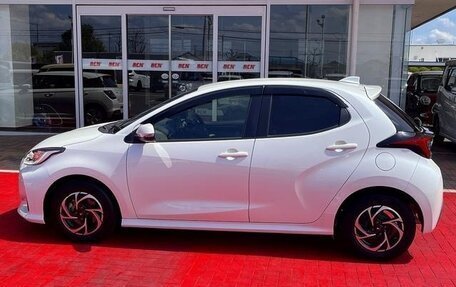 Toyota Yaris, 2023 год, 1 262 333 рублей, 6 фотография