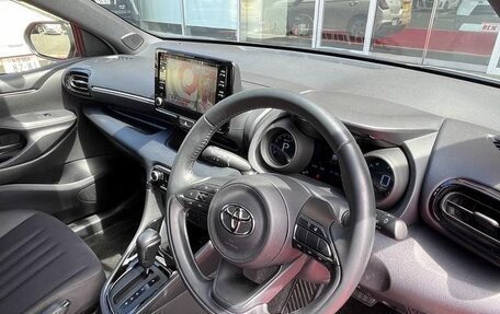 Toyota Yaris, 2023 год, 1 262 333 рублей, 9 фотография