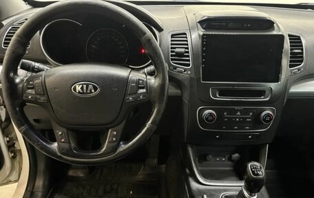 KIA Sorento II рестайлинг, 2014 год, 1 359 000 рублей, 10 фотография
