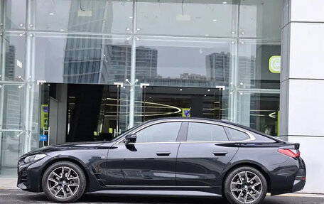 BMW 4 серия, 2022 год, 4 389 000 рублей, 6 фотография