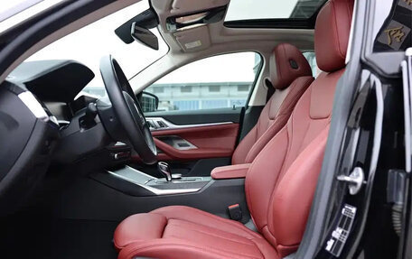 BMW 4 серия, 2022 год, 4 389 000 рублей, 13 фотография