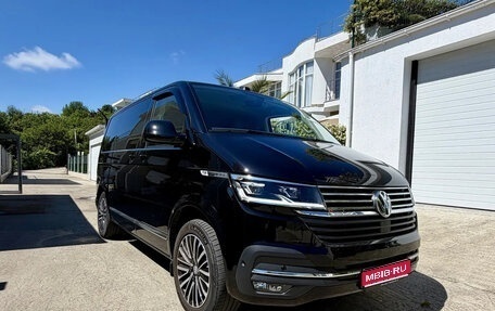 Volkswagen Multivan T6 рестайлинг, 2021 год, 8 500 000 рублей, 1 фотография