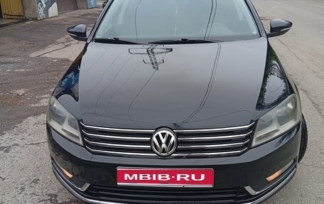 Volkswagen Passat B7, 2011 год, 1 400 000 рублей, 1 фотография