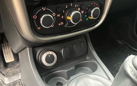 Renault Duster I рестайлинг, 2014 год, 850 000 рублей, 13 фотография