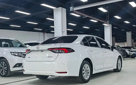 Toyota Corolla, 2022 год, 1 400 000 рублей, 4 фотография