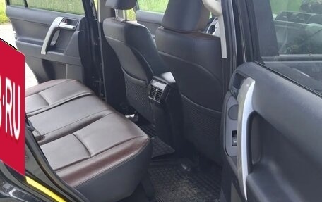 Toyota Land Cruiser Prado 150 рестайлинг 2, 2017 год, 3 800 000 рублей, 5 фотография