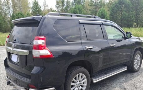 Toyota Land Cruiser Prado 150 рестайлинг 2, 2017 год, 3 800 000 рублей, 11 фотография