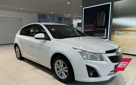 Chevrolet Cruze II, 2013 год, 699 000 рублей, 3 фотография