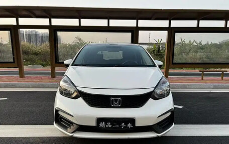 Honda Fit, 2021 год, 965 000 рублей, 2 фотография