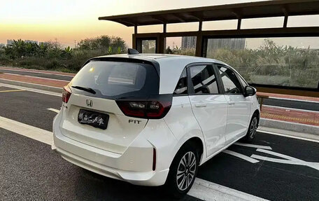 Honda Fit, 2021 год, 965 000 рублей, 4 фотография