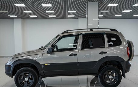Chevrolet Niva I рестайлинг, 2017 год, 696 000 рублей, 6 фотография