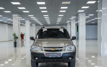 Chevrolet Niva I рестайлинг, 2017 год, 696 000 рублей, 7 фотография