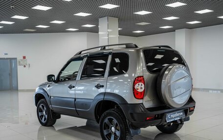 Chevrolet Niva I рестайлинг, 2017 год, 696 000 рублей, 4 фотография