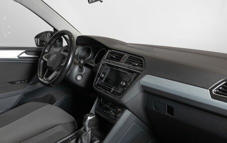 Volkswagen Tiguan II, 2020 год, 2 690 500 рублей, 7 фотография