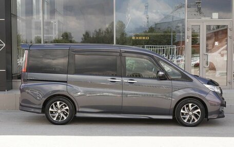 Honda Stepwgn IV, 2015 год, 1 490 000 рублей, 4 фотография