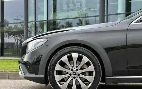 Mercedes-Benz E-Класс, 2017 год, 3 300 000 рублей, 6 фотография