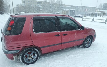 Toyota Raum I, 1997 год, 200 000 рублей, 3 фотография
