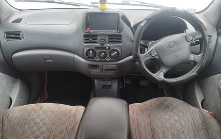 Toyota Raum I, 1997 год, 200 000 рублей, 8 фотография