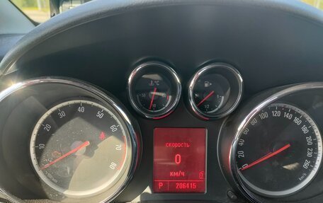 Opel Astra J, 2011 год, 630 000 рублей, 18 фотография