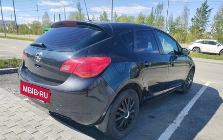 Opel Astra J, 2011 год, 630 000 рублей, 9 фотография