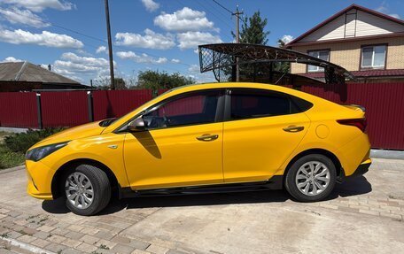 Hyundai Solaris II рестайлинг, 2020 год, 1 350 000 рублей, 3 фотография