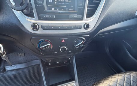 Hyundai Solaris II рестайлинг, 2020 год, 1 350 000 рублей, 22 фотография