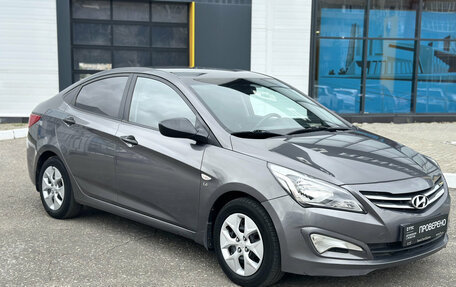 Hyundai Solaris II рестайлинг, 2014 год, 865 000 рублей, 3 фотография