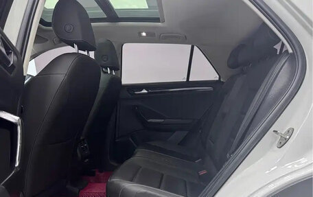 Volkswagen T-Roc I, 2021 год, 1 750 000 рублей, 10 фотография