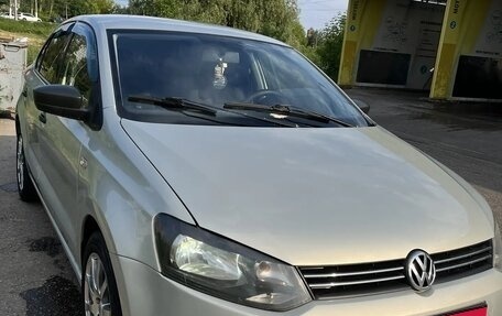 Volkswagen Polo VI (EU Market), 2011 год, 650 000 рублей, 1 фотография