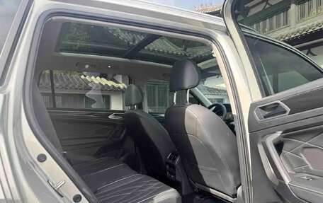 Volkswagen Tiguan II, 2022 год, 2 354 139 рублей, 9 фотография
