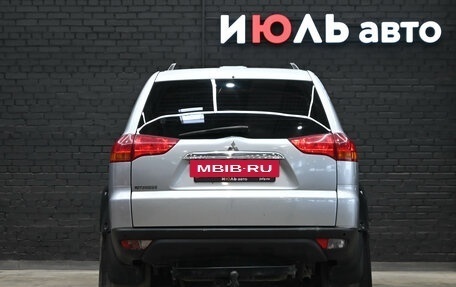 Mitsubishi Pajero Sport II рестайлинг, 2012 год, 1 660 000 рублей, 5 фотография