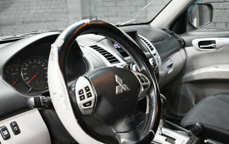 Mitsubishi Pajero Sport II рестайлинг, 2012 год, 1 660 000 рублей, 15 фотография