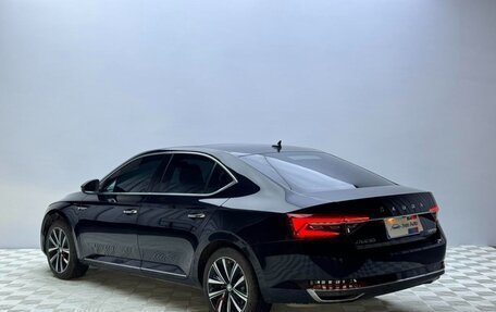 Skoda Superb III рестайлинг, 2022 год, 1 870 000 рублей, 4 фотография