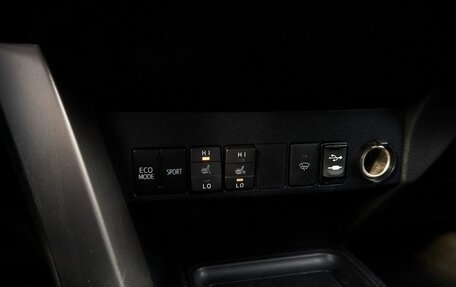 Toyota RAV4, 2015 год, 1 695 000 рублей, 11 фотография