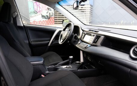 Toyota RAV4, 2015 год, 1 695 000 рублей, 6 фотография