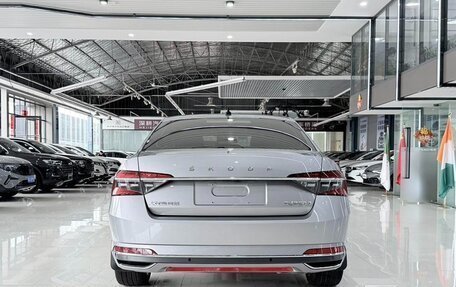 Skoda Superb III рестайлинг, 2022 год, 1 890 000 рублей, 5 фотография