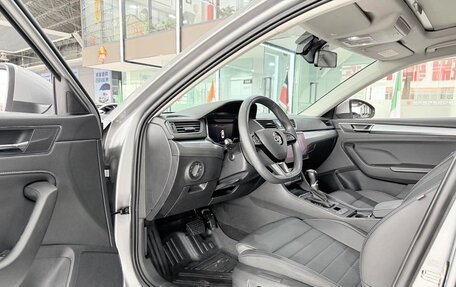 Skoda Superb III рестайлинг, 2022 год, 1 890 000 рублей, 7 фотография