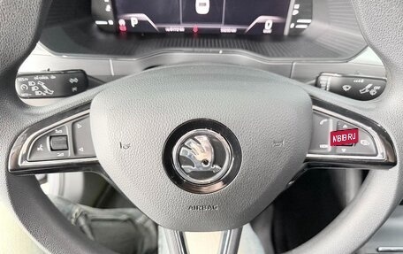 Skoda Superb III рестайлинг, 2022 год, 1 890 000 рублей, 8 фотография