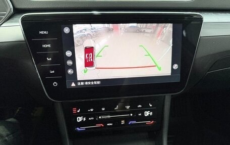 Skoda Superb III рестайлинг, 2022 год, 1 890 000 рублей, 9 фотография