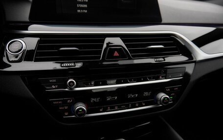 BMW 5 серия, 2020 год, 3 936 900 рублей, 11 фотография