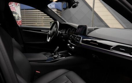 BMW 5 серия, 2020 год, 3 936 900 рублей, 6 фотография