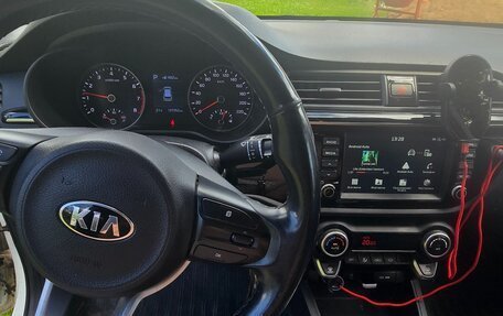 KIA Rio IV, 2018 год, 1 530 000 рублей, 10 фотография