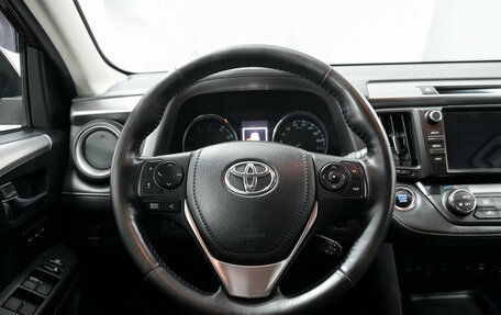 Toyota RAV4, 2018 год, 2 696 000 рублей, 14 фотография