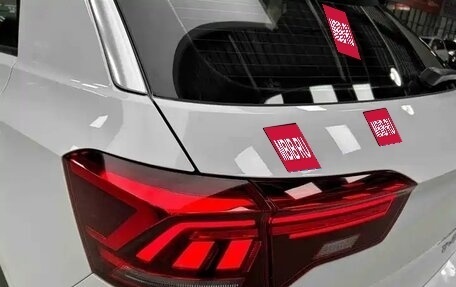 Volkswagen T-Roc I, 2022 год, 1 916 000 рублей, 7 фотография