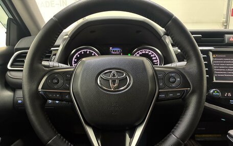 Toyota Camry, 2018 год, 2 480 000 рублей, 13 фотография