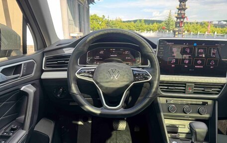 Volkswagen Tiguan II, 2022 год, 2 430 000 рублей, 9 фотография