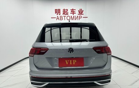 Volkswagen Tiguan II, 2023 год, 1 900 000 рублей, 6 фотография