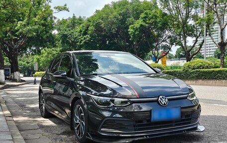 Volkswagen Golf VIII, 2021 год, 1 519 787 рублей, 1 фотография