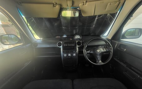 Toyota bB I рестайлинг, 2003 год, 400 000 рублей, 10 фотография