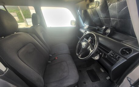 Toyota bB I рестайлинг, 2003 год, 400 000 рублей, 11 фотография